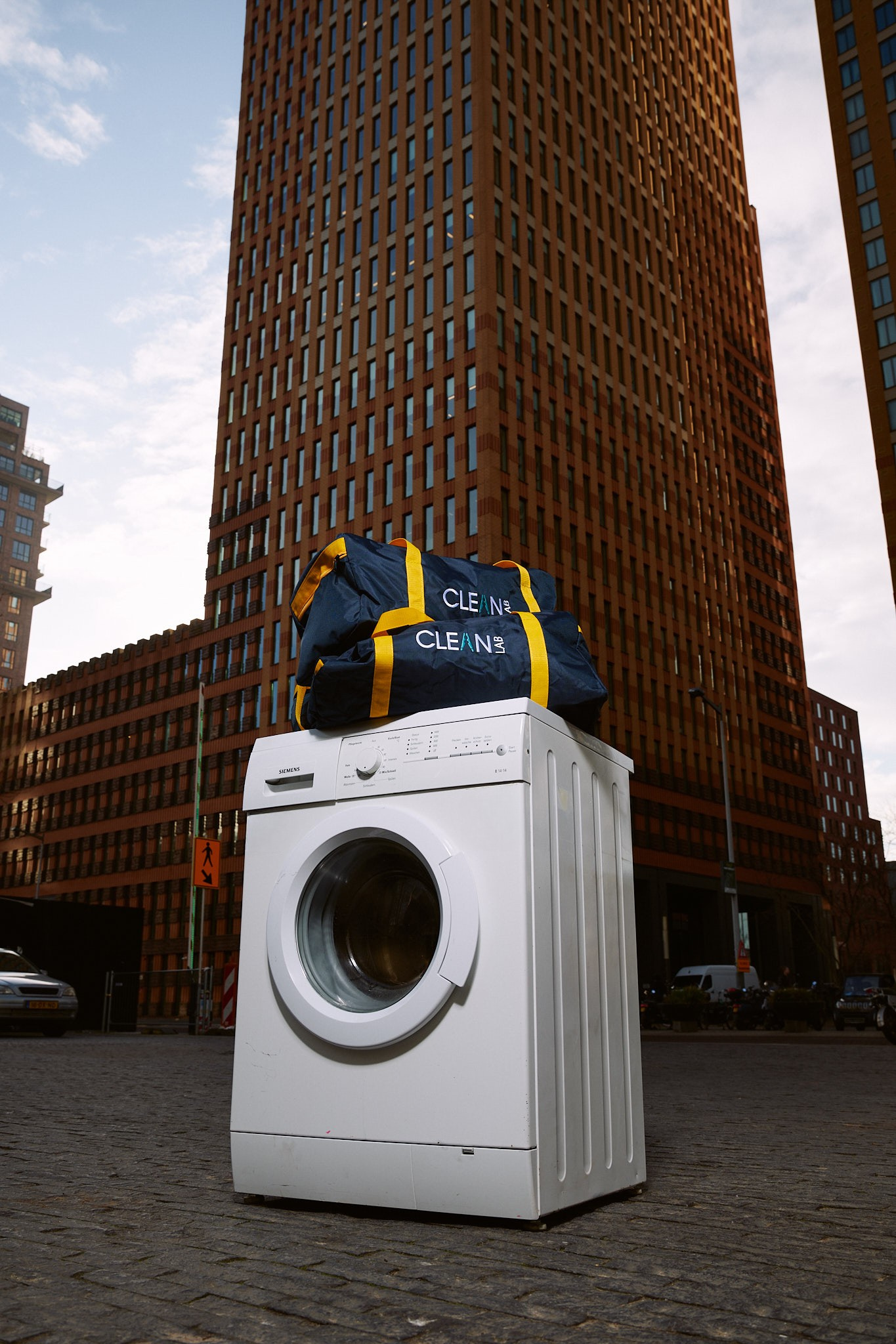 CleanLab weekly laundry bags at the Zuidas Amsterdam
